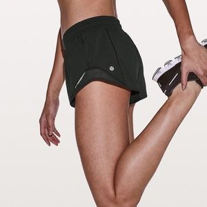 Lululemon Hotty Hot Shorts 2.5" Black